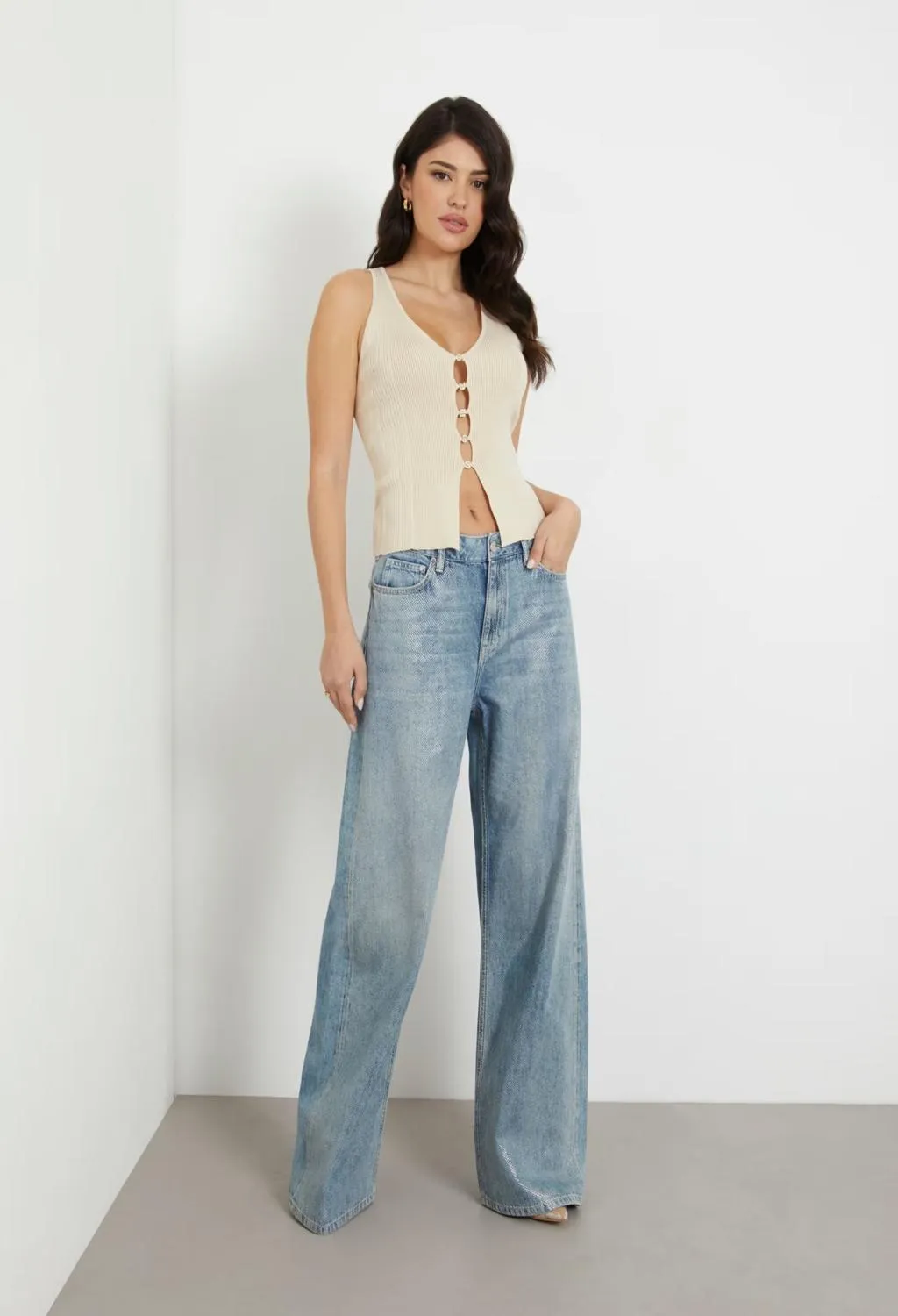 GUESS  top crema lettere gioiello