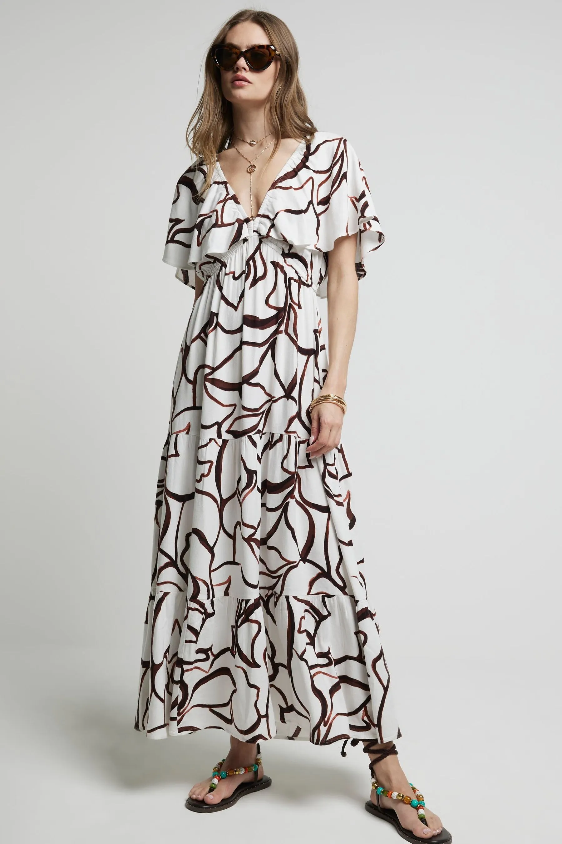 River Island - Abito maxi con maniche a volant