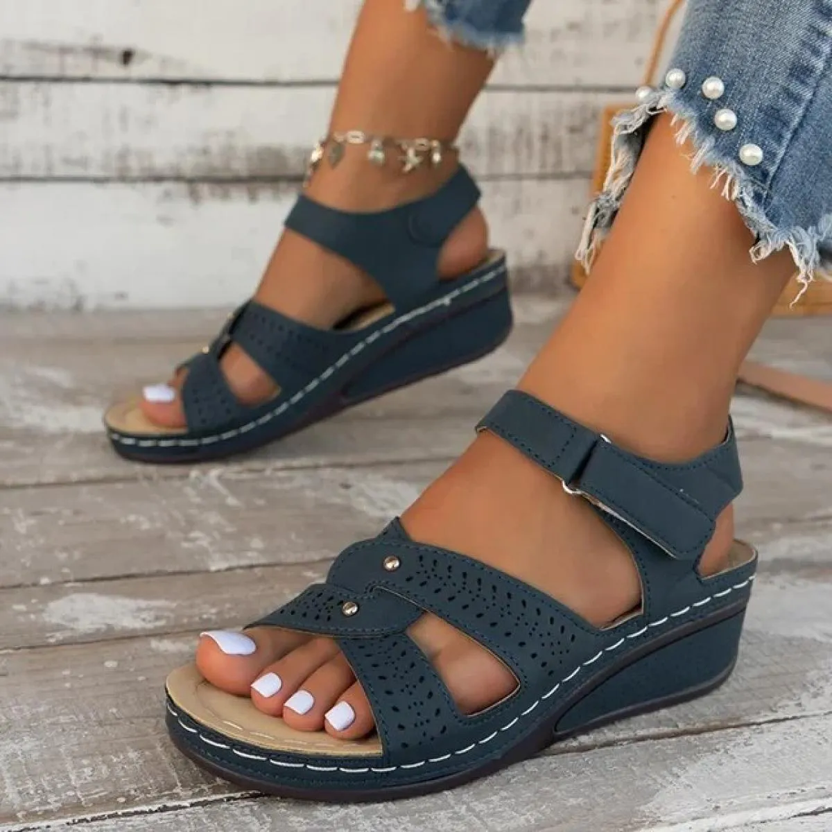 Sandali da donna Soft Boottom Tacchi bassi Scarpe estive da donna Sandali con tacco di colore misto Scarpe da donna estive Calza